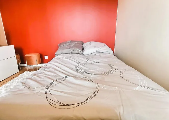 Appartement De Standing - Coeur De / 10min De Nantes Rezé